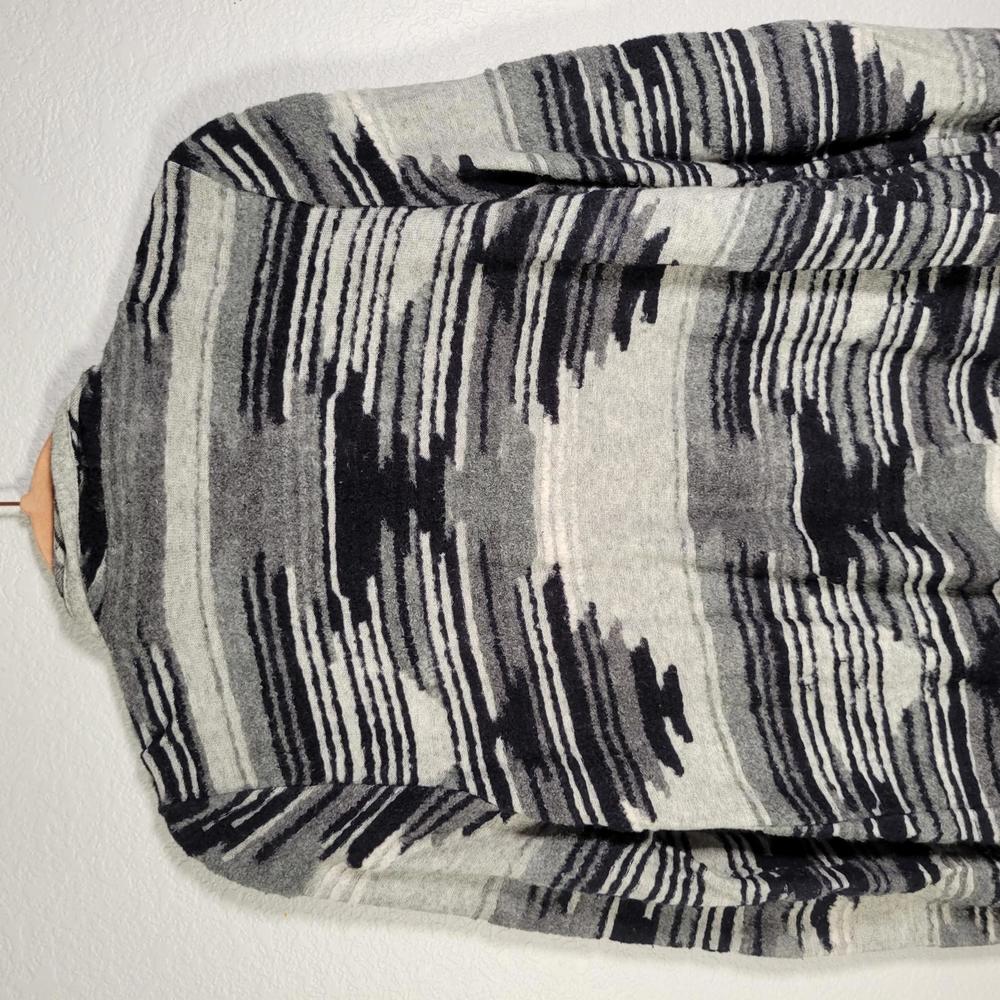 Lucky Brand Gray Black Aztec Waterfall Open Cardigan Sweater Women Size M - Picture 7 of 10